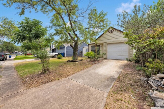 9816 Village Briar