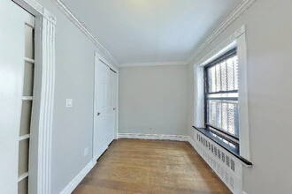 345 W 53rd St, Unit 3B in New York, NY - Building Photo - Building Photo