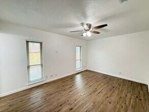 7506 Fairington Dr in San Antonio, TX - Building Photo - Building Photo