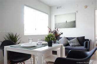 1300 Pennsylvania Ave-Unit -108 in Miami Beach, FL - Building Photo - Building Photo