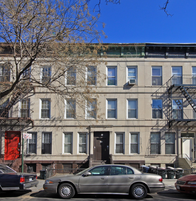 897  St. Johns Place in Brooklyn, NY - Foto de edificio - Building Photo