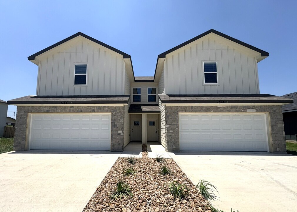 1154 Lindsey Dr, Unit A in Copperas Cove, TX - Building Photo