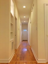 1532 W Thomas St, Unit 1F in Chicago, IL - Building Photo - Building Photo