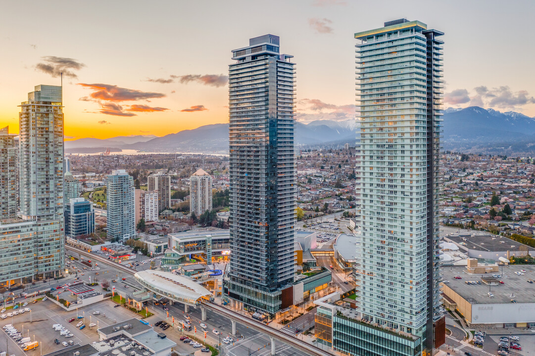 The Amazing Brentwood Tower 1 in Burnaby, BC - Building Photo