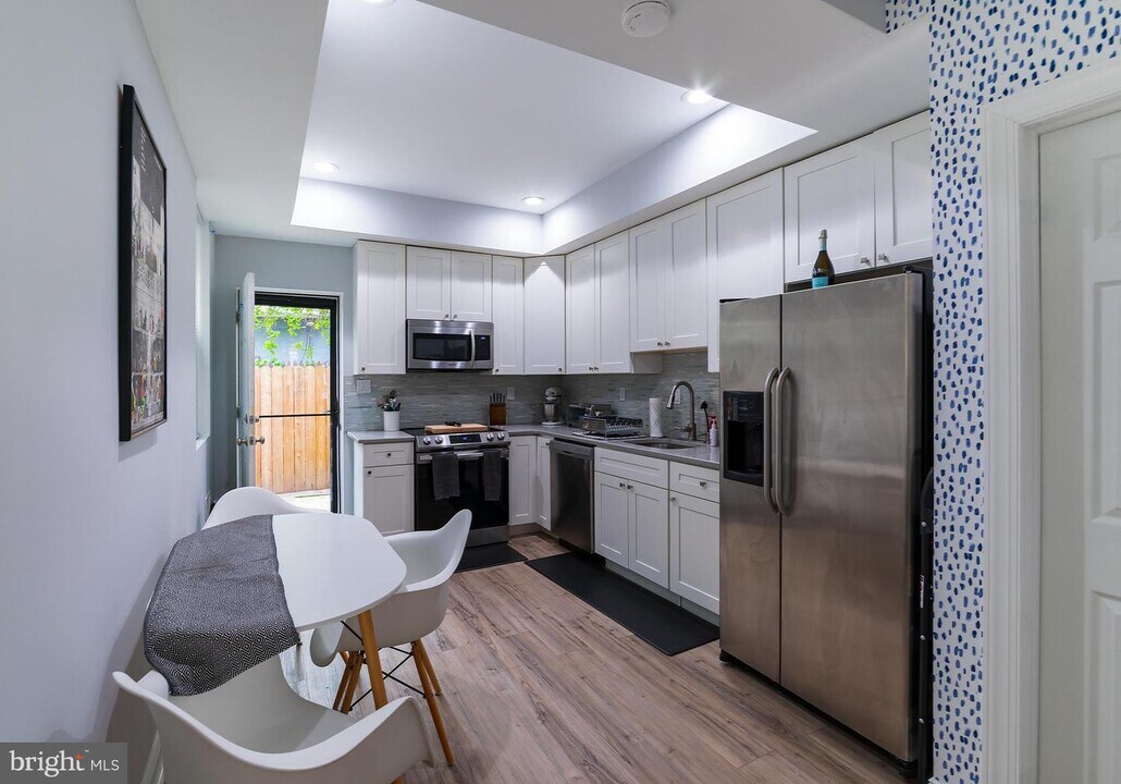 2262 N Bouvier St in Philadelphia, PA - Building Photo