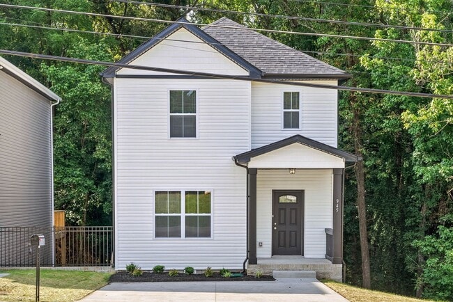 property at 945 Cumberland Dr