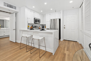 5605 Friars Rd, Unit 288 in San Diego, CA - Building Photo