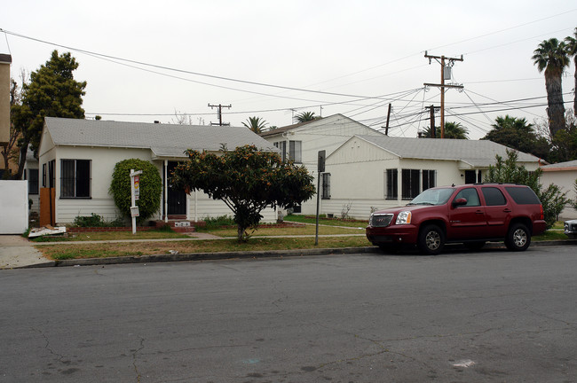 409-411 E Buckthorn St in Inglewood, CA - Building Photo - Building Photo