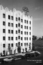 Valdamour Apartments in Los Angeles, CA - Foto de edificio - Building Photo