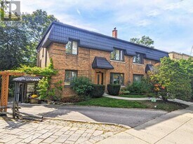 95 Chatsworth Dr in Toronto, ON - Building Photo