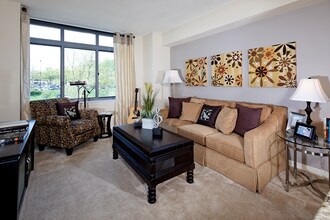 Meridian at Grosvenor Station in North Bethesda, MD - Building Photo - Interior Photo