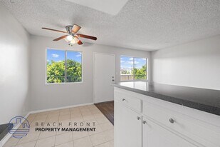 13916 Cerise Ave. in Hawthorne, CA - Building Photo