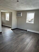 13 Ellen Ter, Unit 13 Ellen Terrace in Watertown, MA - Foto de edificio - Building Photo