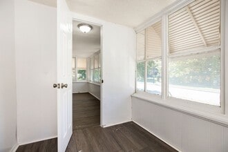 1555 E 193rd St in Euclid, OH - Building Photo - Building Photo