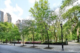 1806-18 Rittenhouse Square in Philadelphia, PA - Building Photo - Building Photo