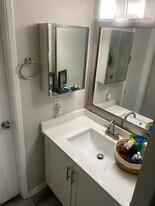 1330 W Broadway Rd in Tempe, AZ - Building Photo