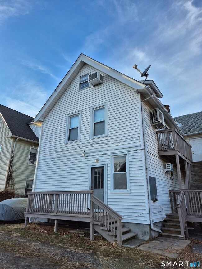 property at 2979 Fairfield Ave