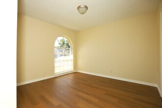 206 Banyan Ct in Lake Jackson, TX - Building Photo - Building Photo