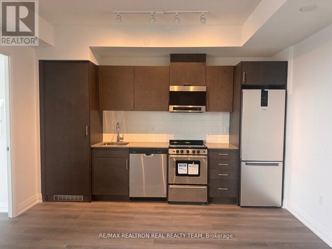 property at 412-412 Silver Maple Rd