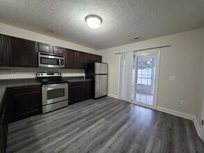 521 Cider Hill Rd in Jacksonville, NC - Building Photo - Building Photo