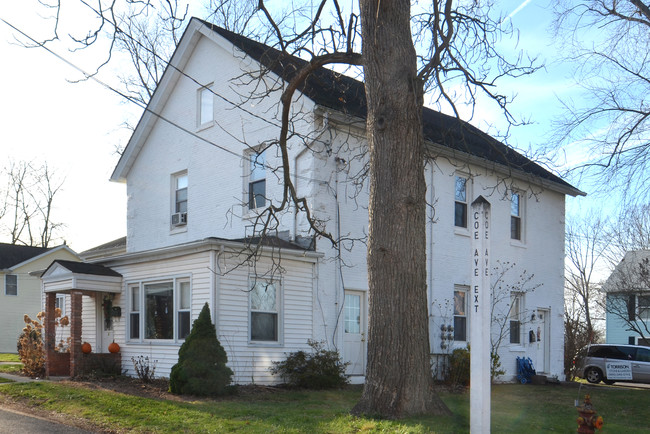 16 Coe Ave in Portland, CT - Building Photo - Building Photo