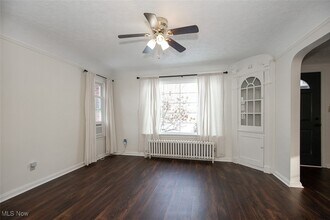 4082 W 204th St in Fairview Park, OH - Building Photo - Building Photo