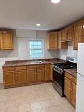 36 Chester Ave, Unit A in Irvington, NJ - Foto de edificio - Building Photo