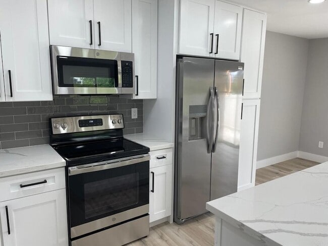 1670 Forestdale Dr in Encinitas, CA - Building Photo - Building Photo