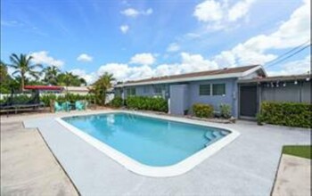 2217 NW 4th Ave in Wilton Manors, FL - Building Photo - Building Photo