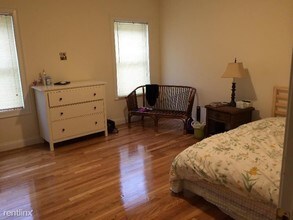 128 Hillside St-Unit -# 2 in Boston, MA - Building Photo - Building Photo