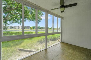 2940 N Course Dr in Pompano Beach, FL - Building Photo