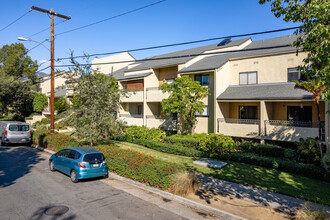 The Meridian in Pasadena, CA - Foto de edificio - Building Photo