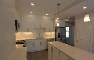 110 Kenrick St in Boston, MA - Building Photo