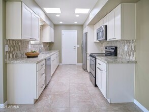 11025 N Madison Dr in Sun City, AZ - Building Photo - Building Photo