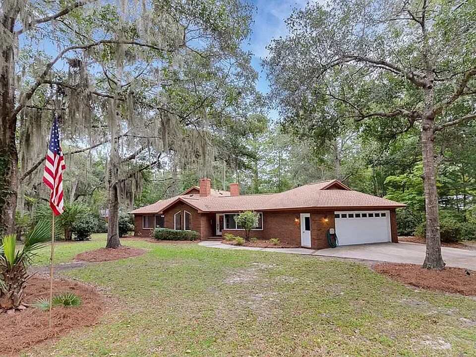 196 Sayle Rd in Richmond Hill, GA - Building Photo