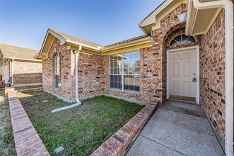 602 Joy Ln in Mansfield, TX - Building Photo - Building Photo