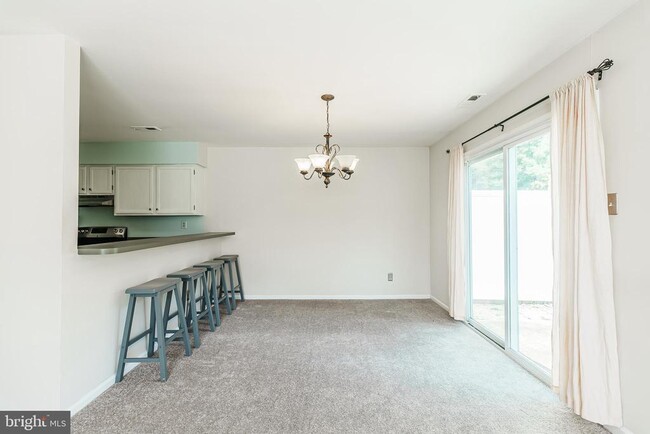 30 Bark Hollow Ln in Horsham, PA - Building Photo - Building Photo