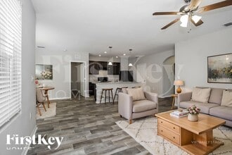 1428 Wallace Manor Pass in Winter Haven, FL - Building Photo - Building Photo