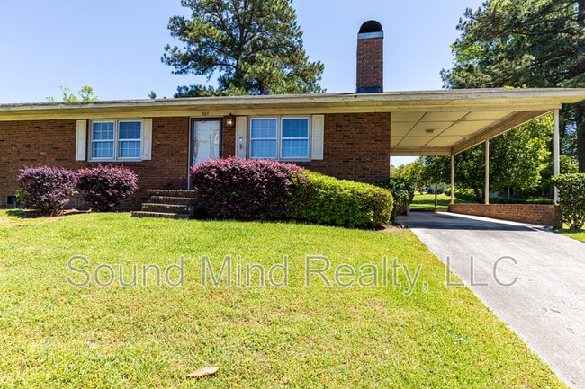 207 S Alston St in Nashville, NC - Building Photo - Building Photo