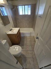 335 E Providencia Ave, Unit 337 apt C in Burbank, CA - Building Photo - Building Photo