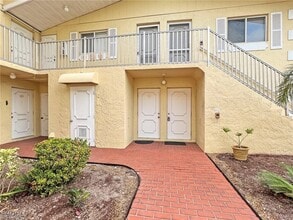 8141 Country Rd in Ft. Myers, FL - Building Photo - Building Photo