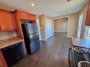 107 Charlene Dr in Bono, AR - Building Photo - Building Photo