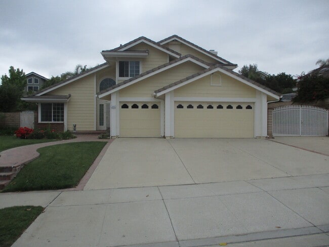 property at 3155 Crazy Horse Dr