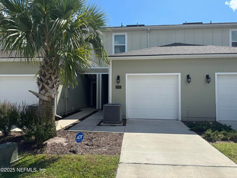 3547 Prairie Wind Ct in Middleburg, FL - Building Photo