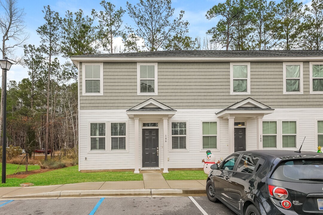 146 Morning Line Dr in Moncks Corner, SC - Building Photo