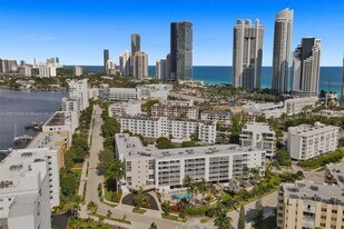17801 N Bay Rd, Unit 303 in Sunny Isles Beach, FL - Building Photo