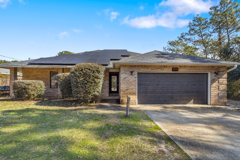 1904 Frontera St in Navarre, FL - Building Photo