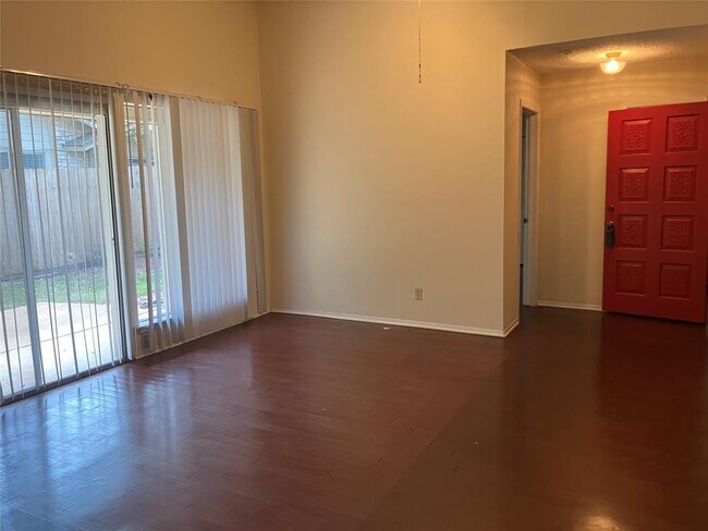 8111 Ceberry Dr in Austin, TX - Building Photo - Building Photo