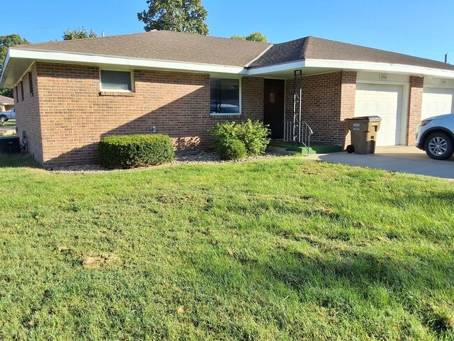 property at 2722 Stewart Dr