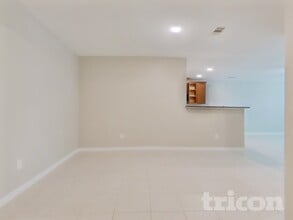 540 Red Dusk Paint Dr in La Marque, TX - Foto de edificio - Building Photo